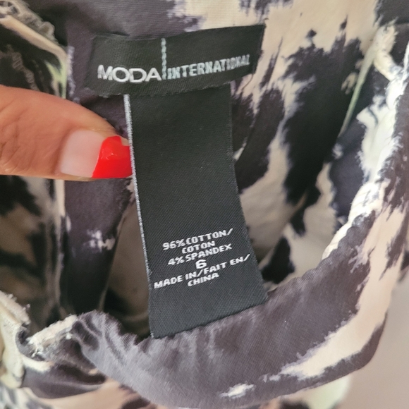 Party Dress - Picture 2 of 4